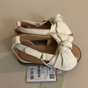 Zara Baby Cream Leather Bow Sandals